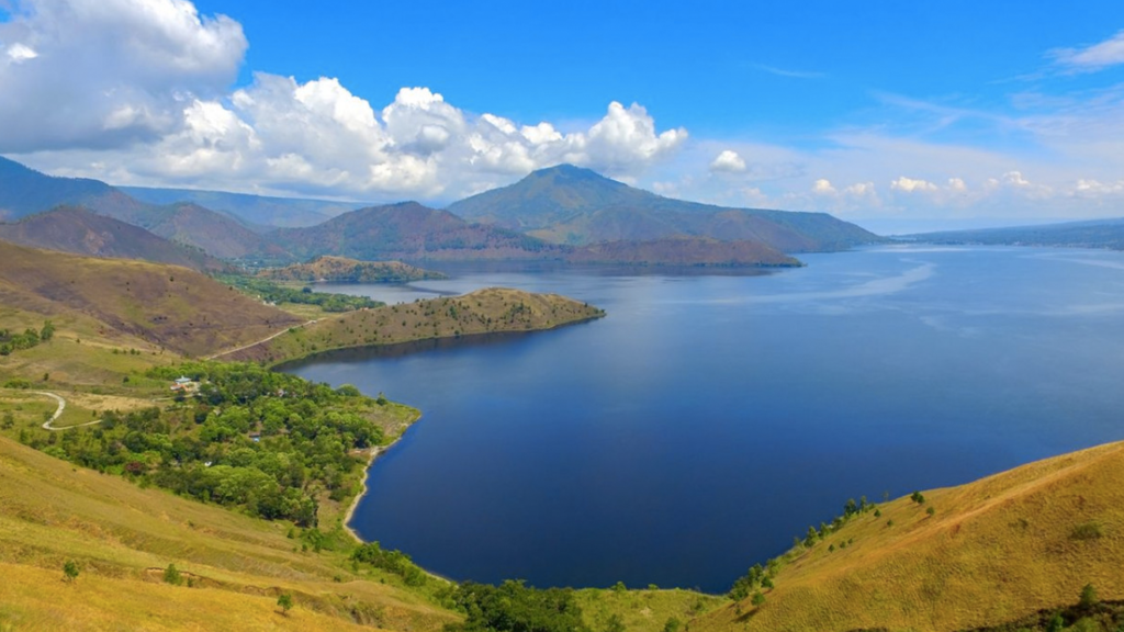 Pemandangan Danau Toba