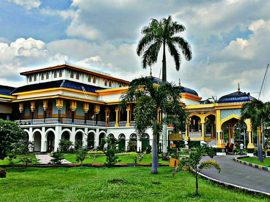 Istana Maimun