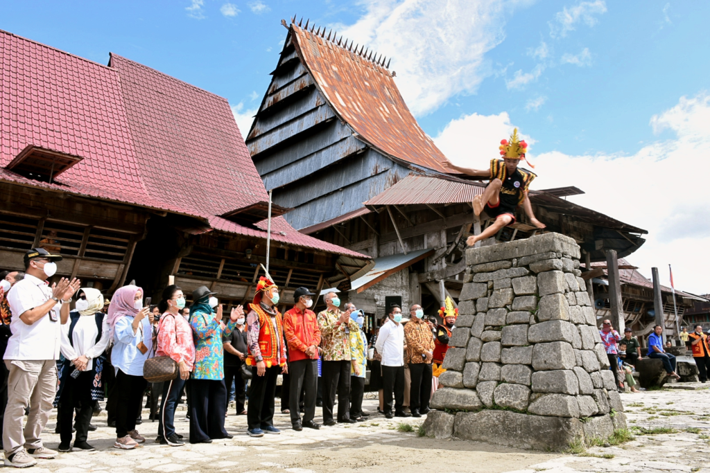 Desa Bawomataluo