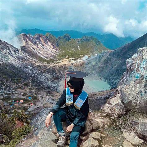 Pemandangan Bukit Sibayak di Sumatera Utara