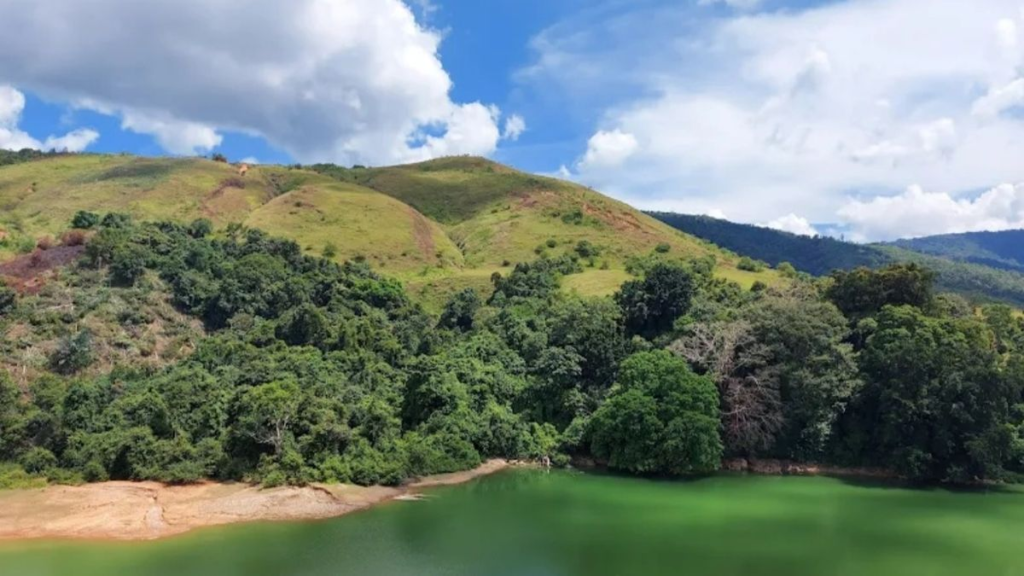 Tempat Wisata Danau Tao di Sumatera Utara